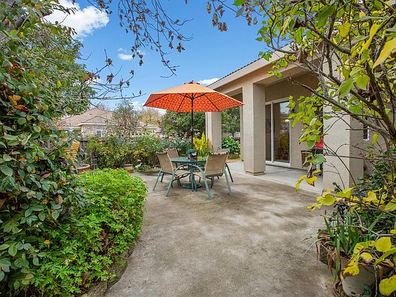 3rd image of 4786 Monte Mar Dr