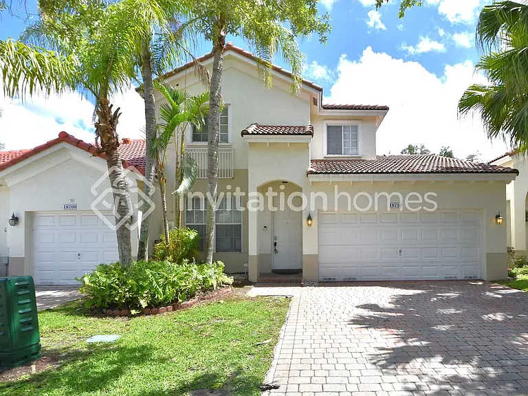 18710 SW 25th Ct — Photo 1