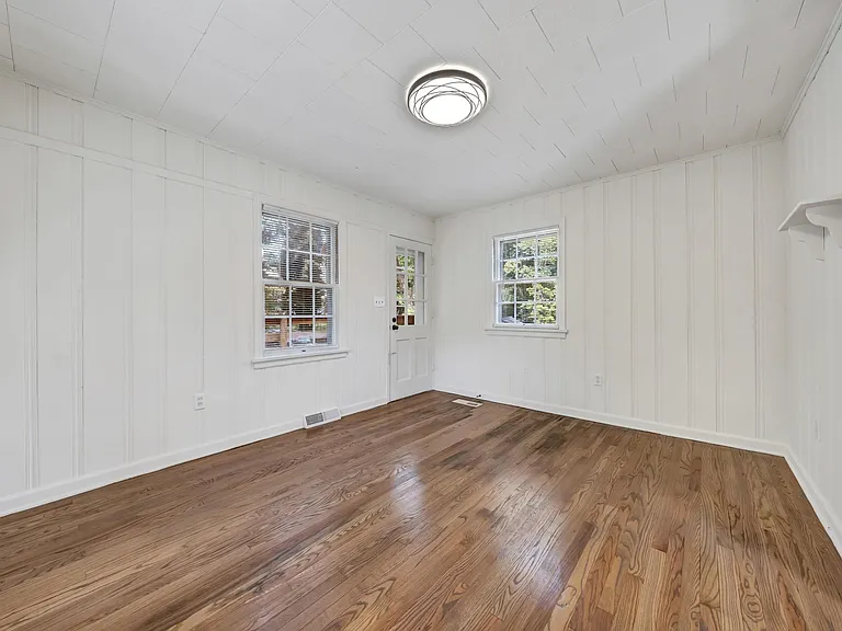 1523 Main St SW — Photo 23