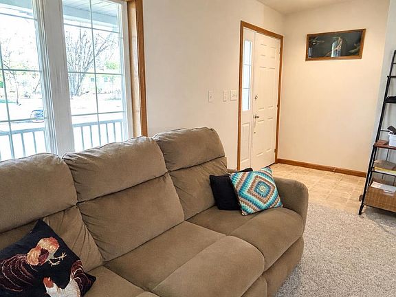 2nd image of 308 W VIKING AVENUE