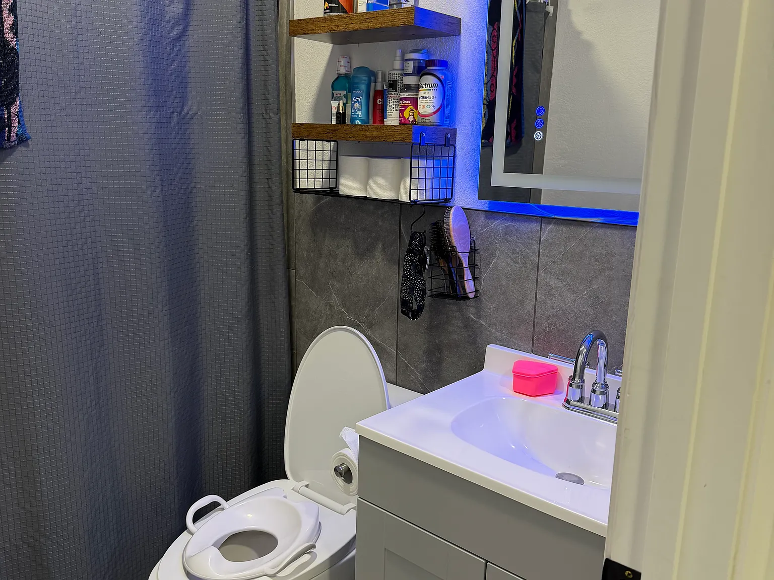 2 bed, 800 sqft, $1,400 — Photo 2