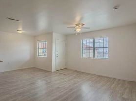 2413 Tremont Ave