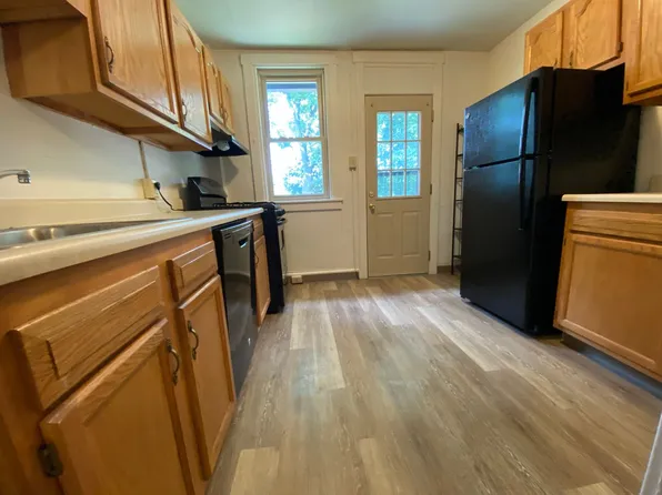 6615 Ridgeville St #B, Pittsburgh, PA 15217