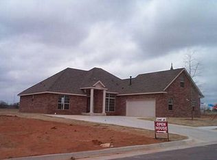 3817 Pachem Ave, Harrah, OK 73145