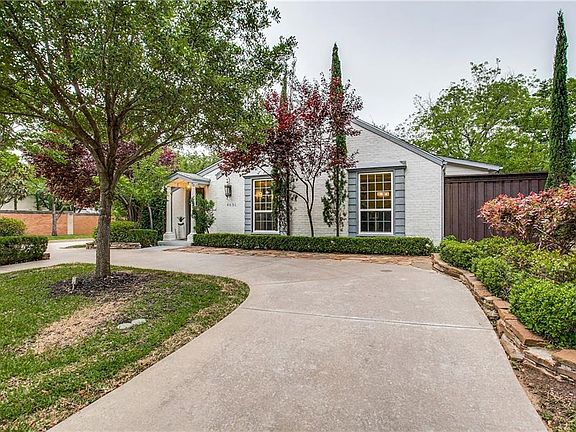 3rd image of 4601 S Versailles Ave