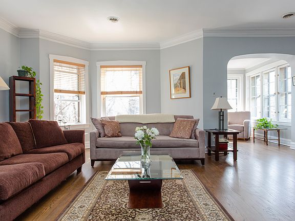 5th image of 1346 W Granville Ave #3W