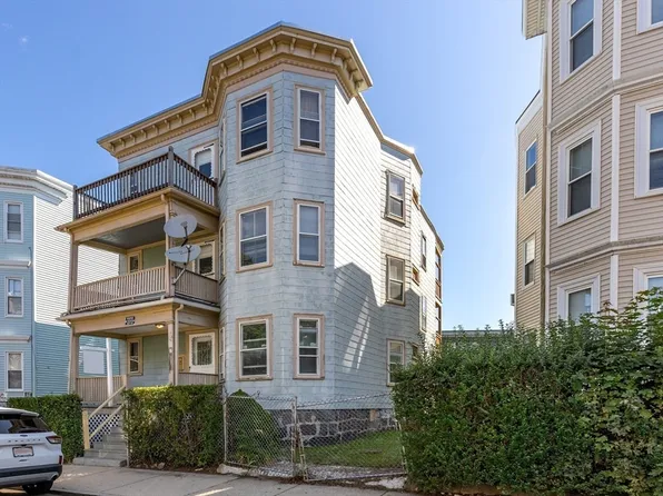 38 Norton St, Dorchester, MA 02125