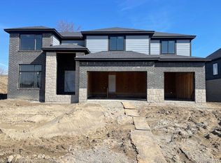 50506 Mistwood Dr, Macomb, MI 48042