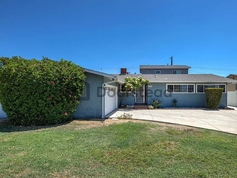 10050 Debra Ave — Photo 5