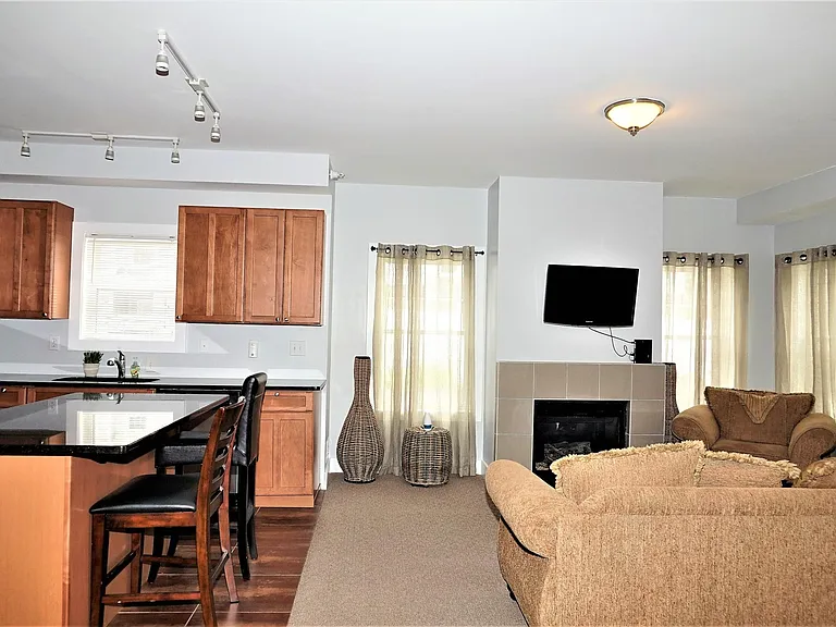 7 Ellis Ave #22 — Photo 3