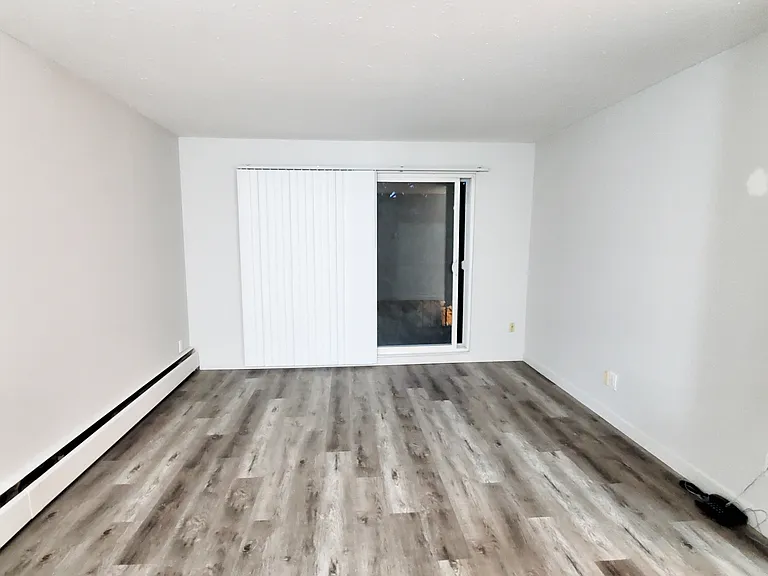 702 Gloucester St #302 — Photo 18
