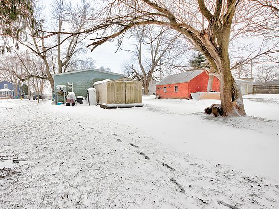 4th image of 211 McClung Rd