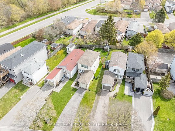 2nd image of 1387 Ritson Rd S