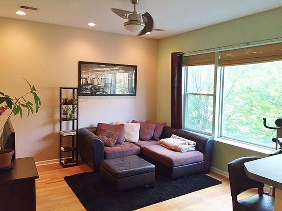 2nd image of 835 W Lawrence Ave APT 2N