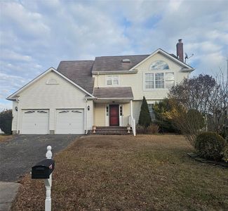 15 Lea Avenue, Manorville, NY, 11949