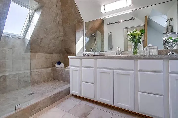 815 Salem Ct — Photo 13