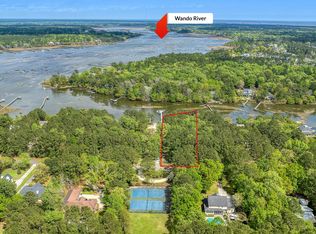 496 Commonwealth Rd, Mount Pleasant, SC 29466