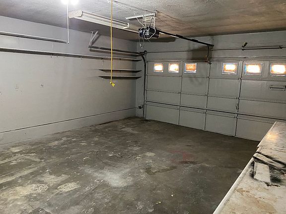 4th image of 1524 S 68th East Ave
