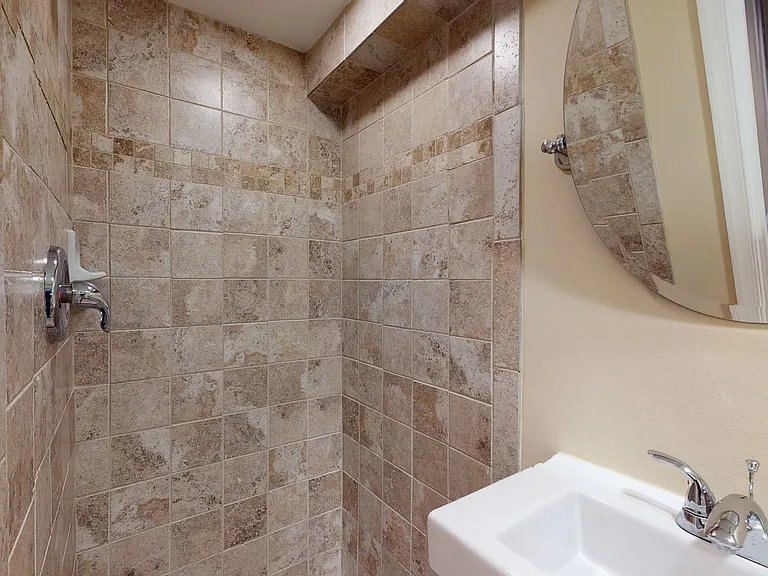 1230 Owen Pl NE — Photo 21