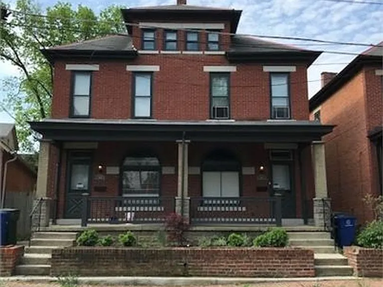 301-305 E Sycamore St — Photo 2