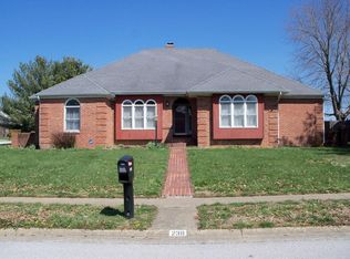 238 Ashby Cir, Versailles, KY 40383