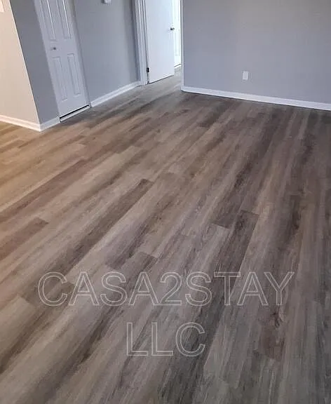 668 Knox Blvd #14 — Photo 5