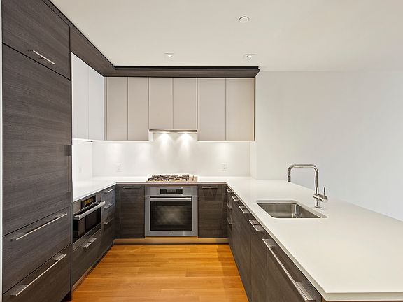 3rd image of 101 Leonard St APT 5A
