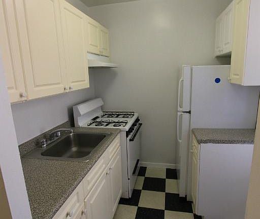 5th image of 10101 67th Dr APT 5H