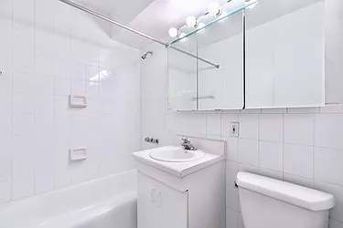 Rented by Manhattan Realty Group