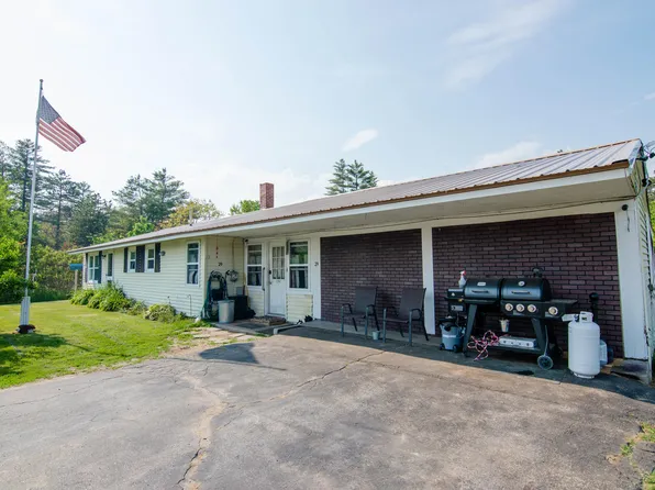 29 Jackson Crossing Road, Paris, ME 04281