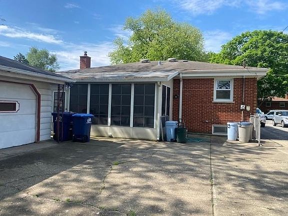 2nd image of 350 Wisconsin Dr