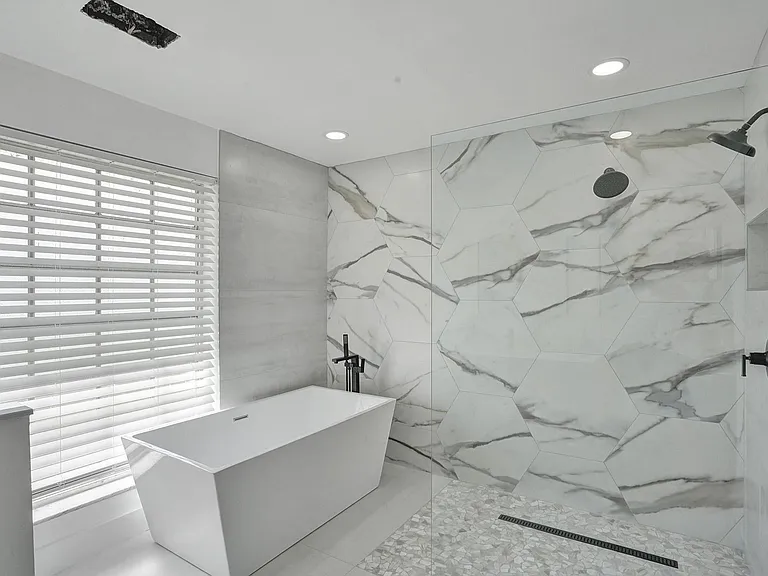 4751 NE 29th Ave — Photo 32