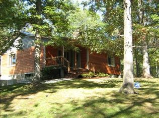 425 Hornet Dr, Whittier, NC 28789