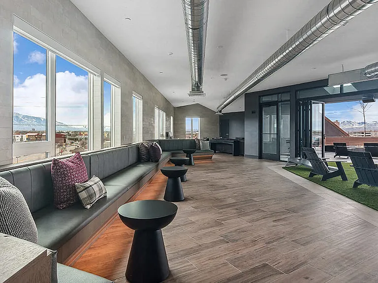 Post District Residences — Photo 17