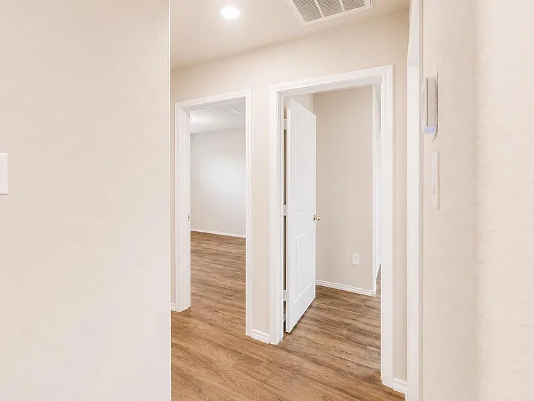 6410 Indigo Cliff Dr — Photo 18
