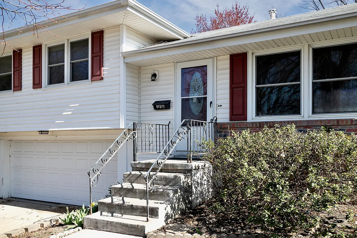 Building Photo - 12164 Sandra Ln