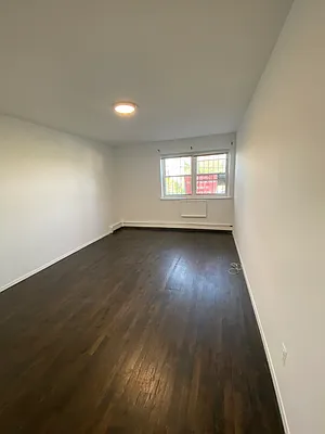 Rented by Worth Property Group | media 20