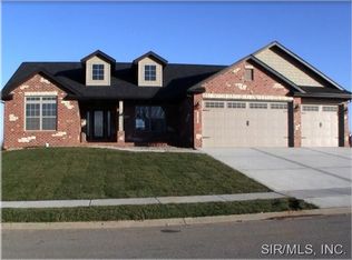 1240 Rutledge Dr, Troy, IL 62294