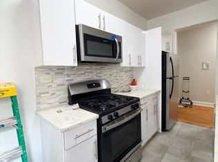 240 E 18th St #33, New York, NY 10003