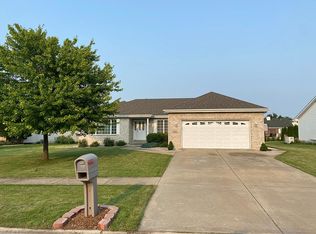 1608 Sun Ridge Dr, Bourbonnais, IL 60914