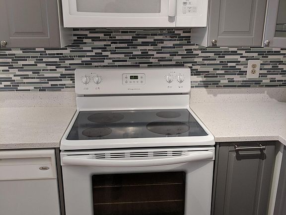 2nd image of 7596 Lakeside Village Dr Unit E