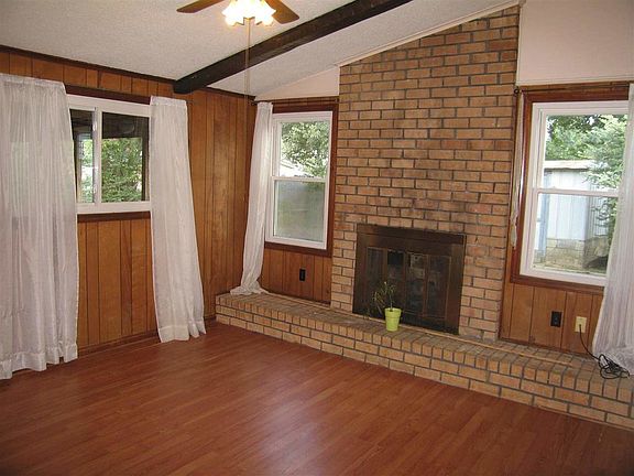3rd image of 7066 Juana Dr