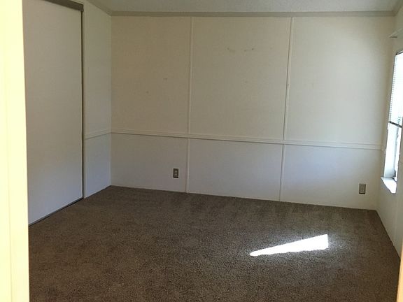 5th image of 2590 S Pebble Brook Dr