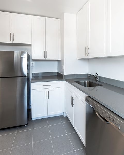 2nd image of 1640 Ocean Pkwy #2C3