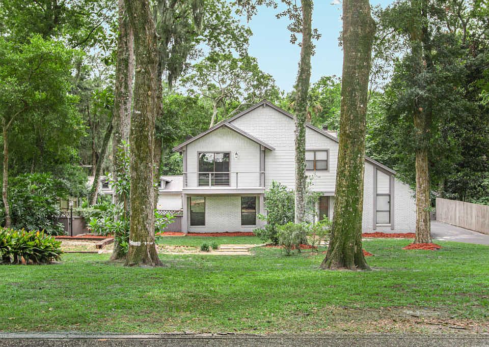 1st image of 13758 Pleasant Valley Dr