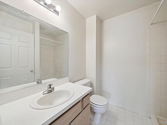2nd image of 30358 Nantucket Dr