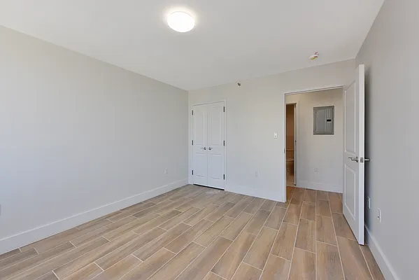 Rented by Metropolis International Realty Inc. | media 12