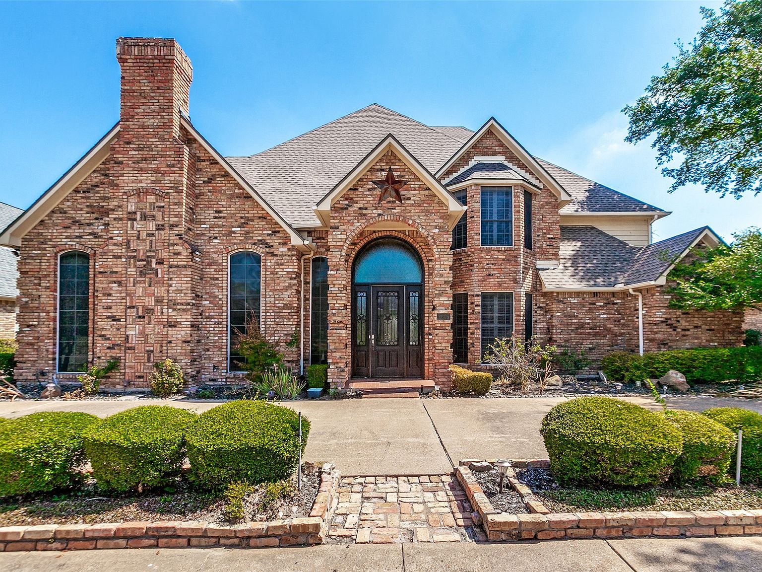 2605 Oak Point Dr — Duck Creek Golf Club