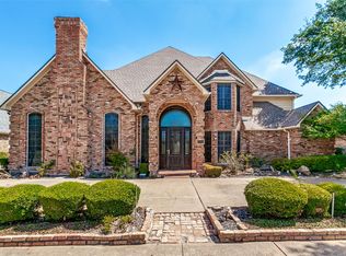 2605 Oak Point Dr, Garland, TX 75044