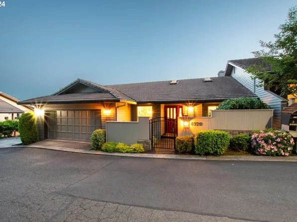 8920 NW Lakeshore Ave, Vancouver, WA 98665